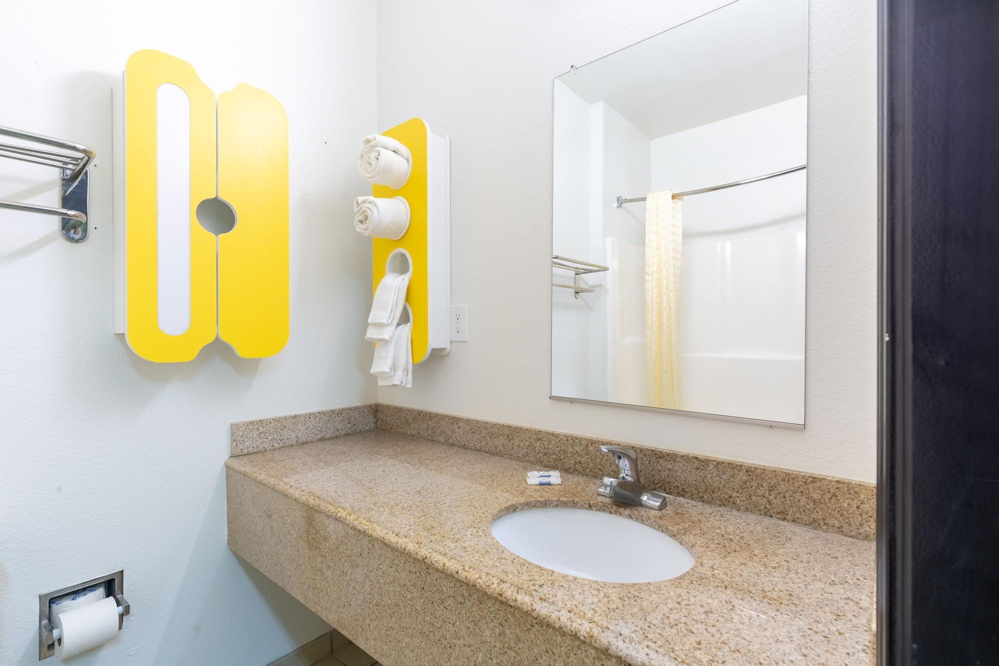 Studio 6 Bay City Tx Екстериор снимка